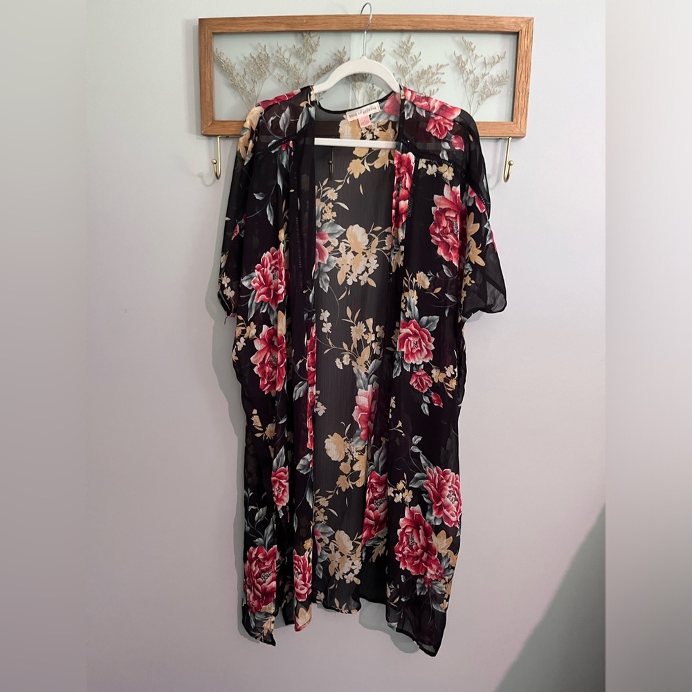 Band Of Gypsies. Floral Kimono.